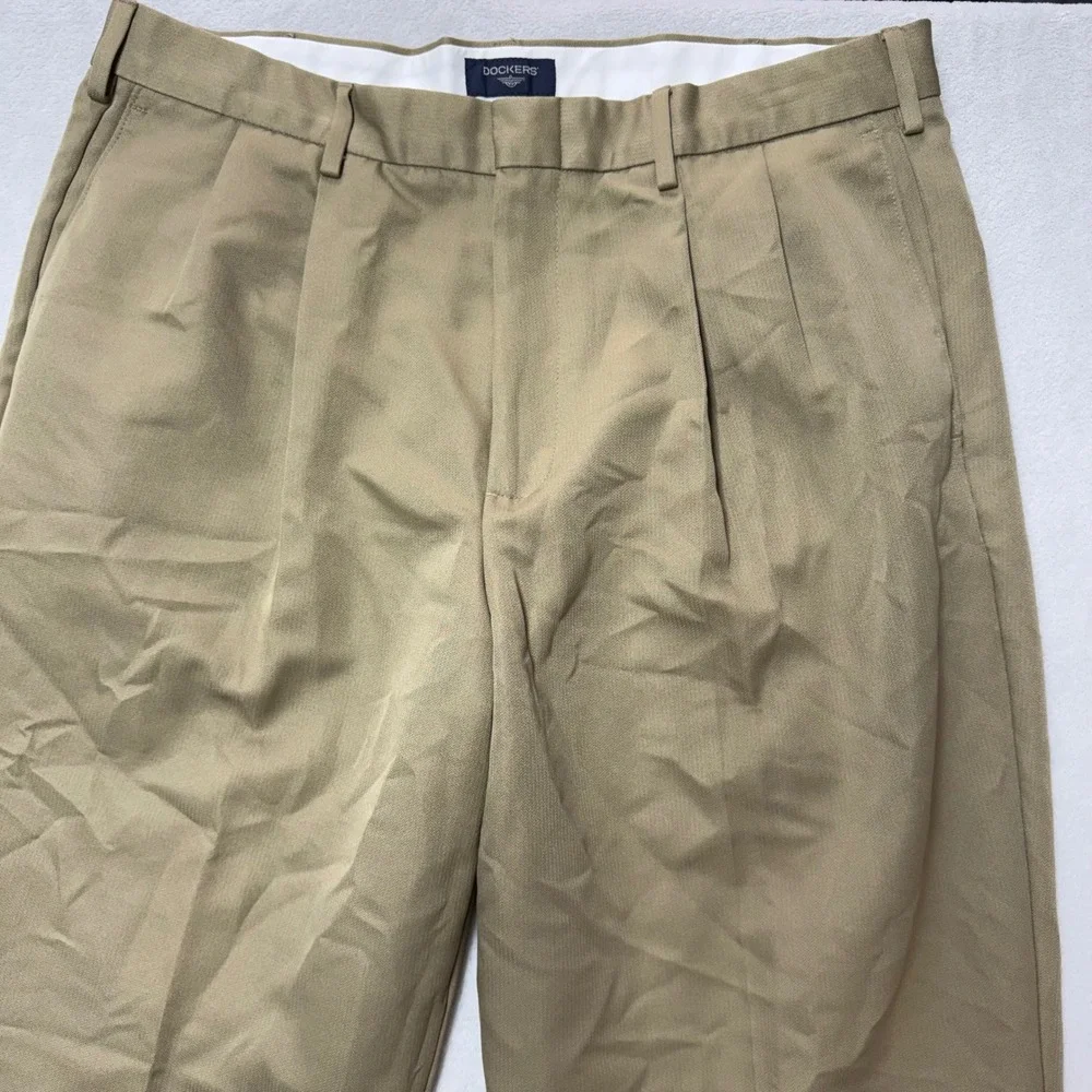 Dockers Mens Khaki Tan Microfiber Pleated Cuffed Dress Pants 36x32